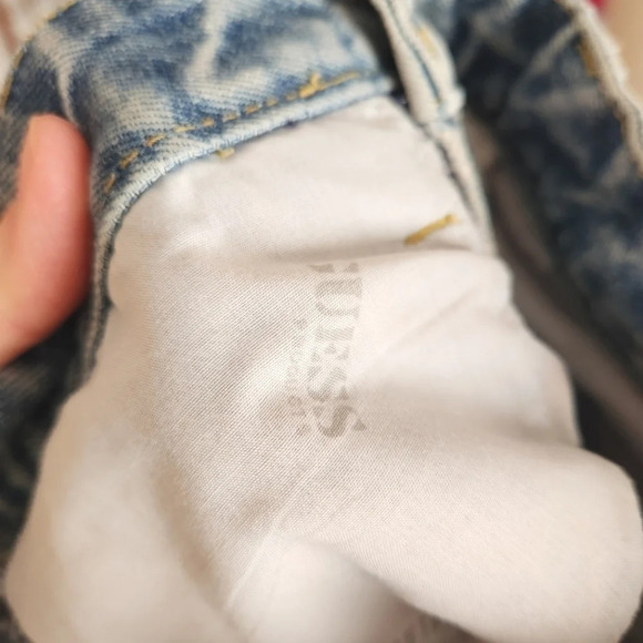 EUC Vintage Guess Distressed Acid Jeans, Size 30 or Modern Size 4 - Picture 14 of 14